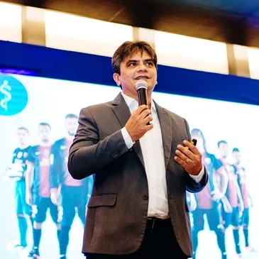 Diretor presidente da Unimed Teresina (Operadora e Hospital), Gestor médico com mais de 20 anos de experiencia gerindo médicos e grandes equipes